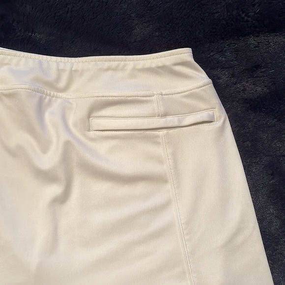 Slazenger Size XS White Golf Skirt with Built-In Shorts.  Back pocket. - Picture 3 of 7